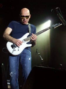 joe-satriani-guitar-lessons