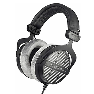beyerdynamic-dt-990-pro-250-studio-headphones-below-200