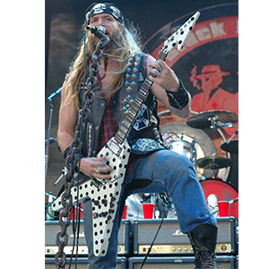 zakk-wylde-polka-dot-gibson-flying-v-guitar